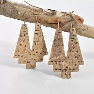 🆕 Geometrical moon stamped earrings